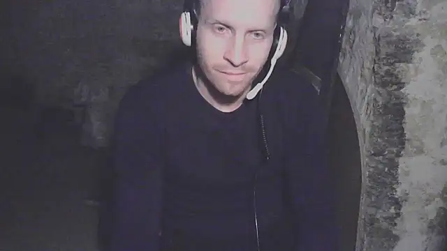 Snapshot of GoodSeksLove chatting on 03.06.25 GoodSeksLove online show from 03.06.25