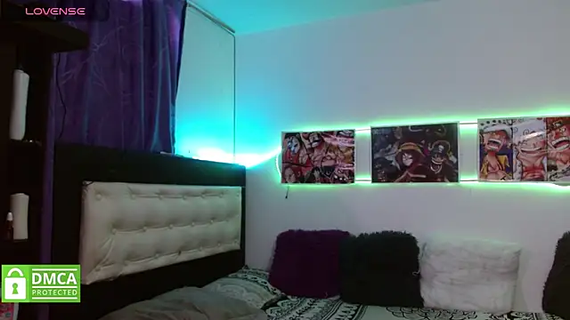 yuliet tayler7 online show from 12.28.24