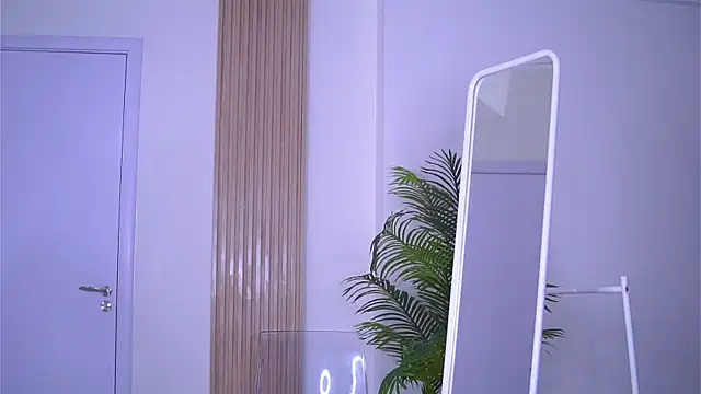 LovingBlondie online show from 02.07.25