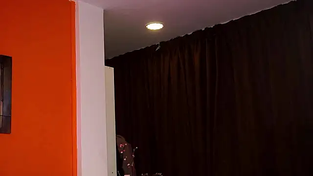 LovingBlondie online show from 03.06.26