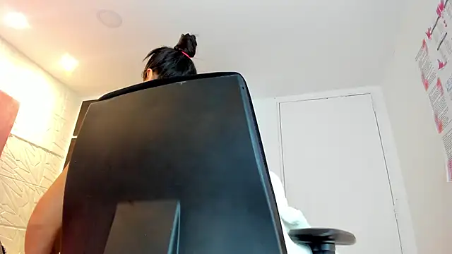 Charlotte Ice1 online show from 02.22.25