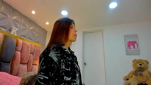 Snapshot of Charlotte_Ice1 chatting on 02.04.26 Charlotte Ice1 online show from 02.04.26