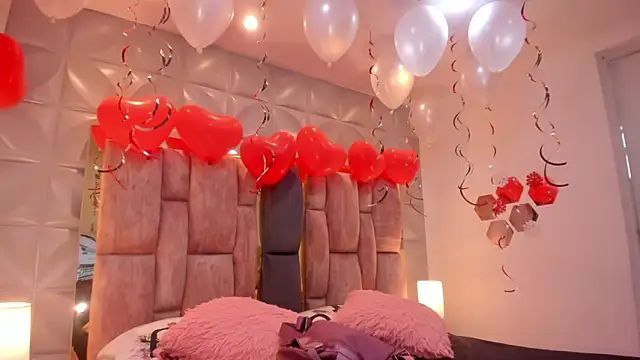 Snapshot of Charlotte_Ice1 chatting on 02.21.26 Charlotte Ice1 online show from 02.21.26