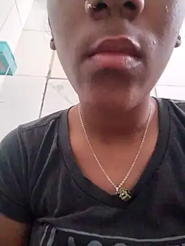 Snapshot of -_Anny_- chatting on 10.25.25 - Anny - online show from 10.25.25