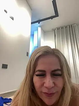 LARIANA RIVERA23 online show from 04.09.26