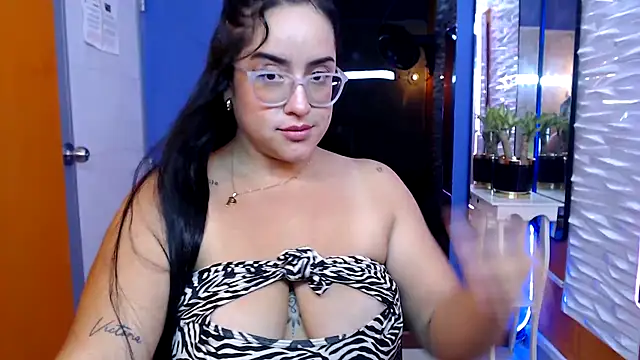 Sofiia davis23 online show from 02.18.25