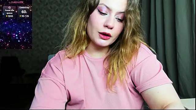 Snapshot of MariaStuart chatting on 02.13.25 MariaStuart online show from 02.13.25