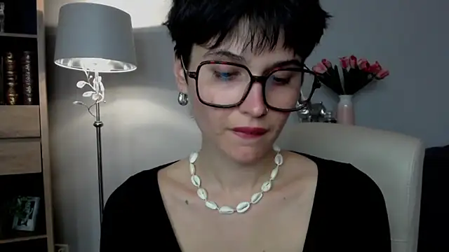 Snapshot of sarah_perfect chatting on 03.15.26 sarah perfect online show from 03.15.26