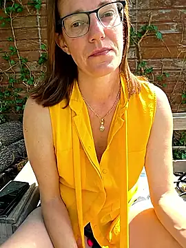 SpiceLea online show from 04.21.26