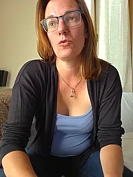 SpiceLea online show from 05.14.26