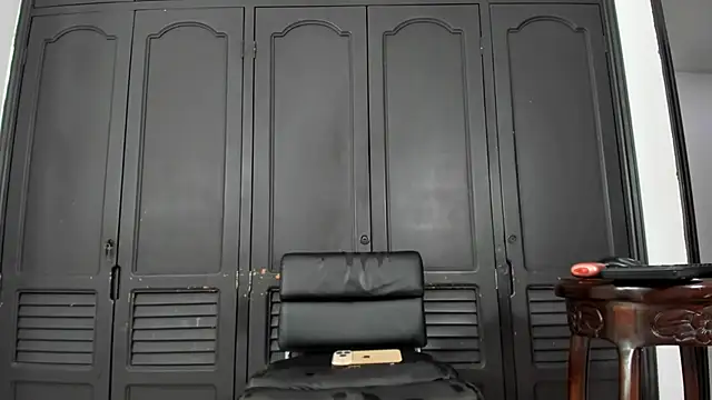 Snapshot of Sweet_Ashley_v chatting on 12.24.24 Sweet Ashley v online show from 12.24.24