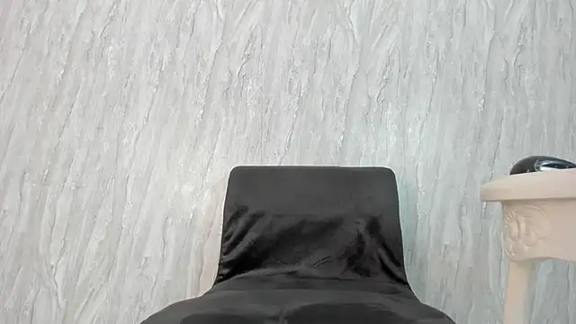 Snapshot of Sweet_Ashley_v chatting on 02.23.25 Sweet Ashley v online show from 02.23.25