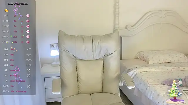 Yuuuuuly online show from 02.28.25