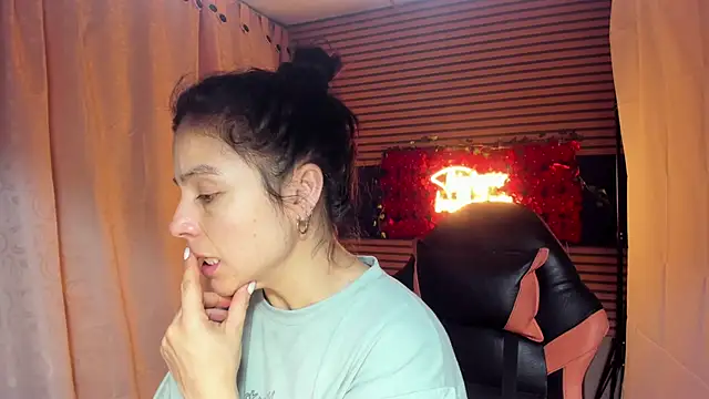 rosse 2504 online show from 10.17.25