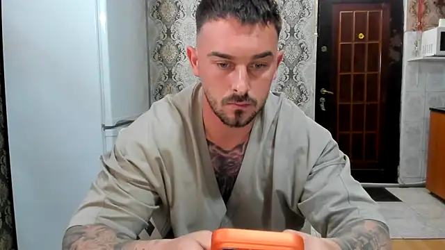 Snapshot of Jonmusclemaster chatting on 05.29.26 Jonmusclemaster online show from 05.29.26