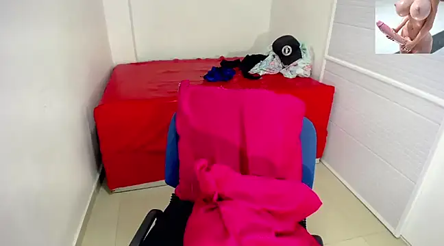 alicehugecock online show from 03.06.25