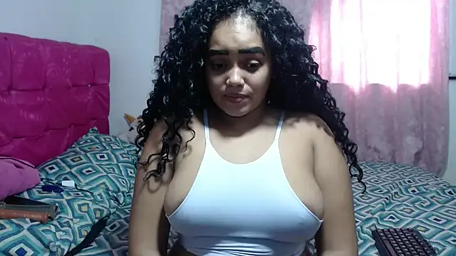 kiara milf  online show from 10.28.25