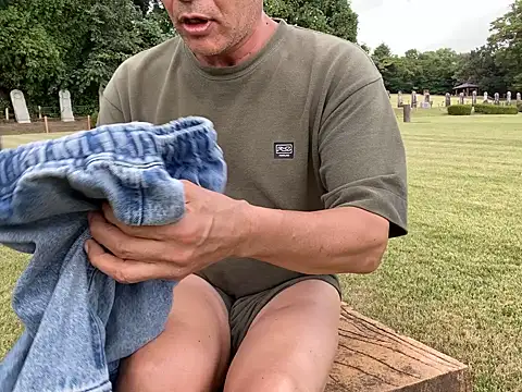 Snapshot of ge3noxxx chatting on 10.09.25 ge3noxxx online show from 10.09.25