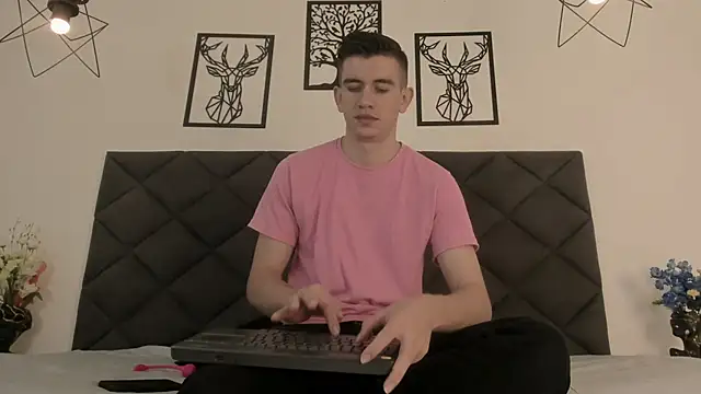 MikaelSlow online show from 02.27.25