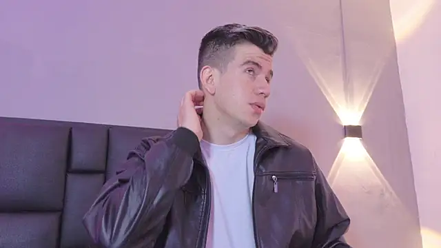 MikaelSlow online show from 04.15.26