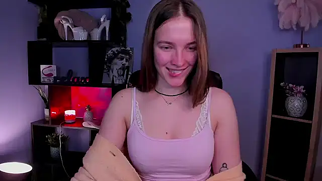 Snapshot of kenzie_x chatting on 12.06.24 kenzie x online show from 12.06.24