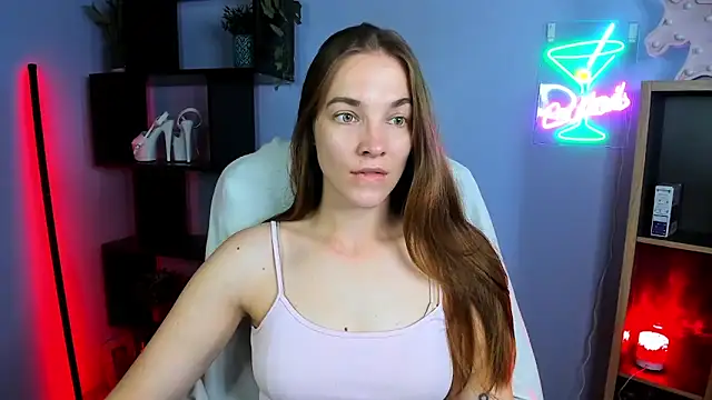 Snapshot of kenzie_x chatting on 09.17.25 kenzie x online show from 09.17.25