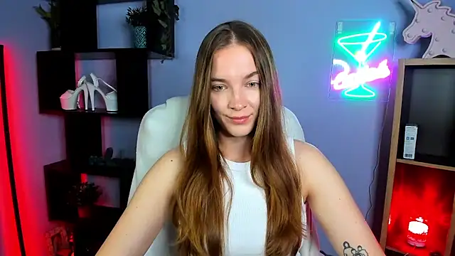 Snapshot of kenzie_x chatting on 09.19.25 kenzie x online show from 09.19.25