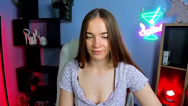 Snapshot of kenzie_x chatting on 10.19.25 kenzie x online show from 10.19.25