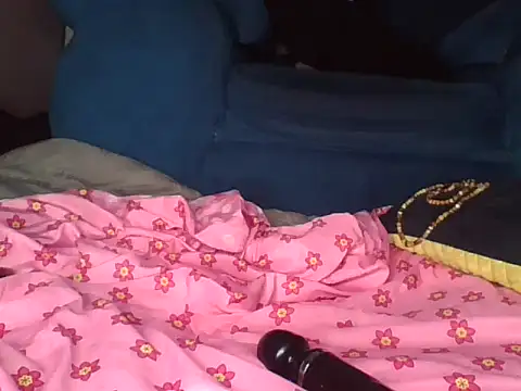 SquirtQueen222 online show from 04.09.26