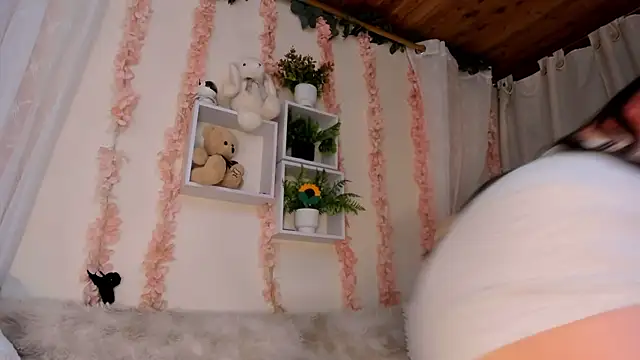 Idara and Edahi01 online show from 04.11.26