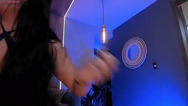 AngelicaVega online show from 12.17.25