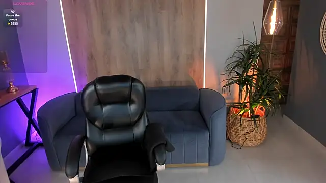 Snapshot of AngelicaVega chatting on 05.17.26 AngelicaVega online show from 05.17.26
