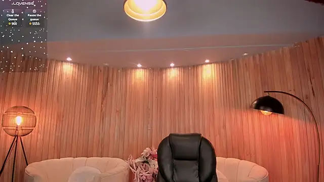 CarolineGraceX online show from 03.13.25