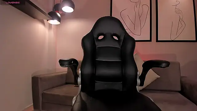 DonnaStonne online show from 02.08.25