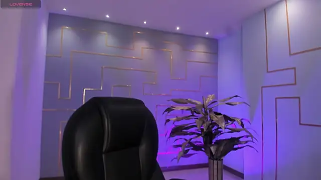 DonnaStonne online show from 02.23.25