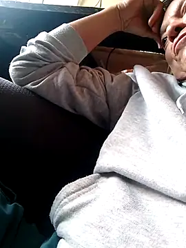 Anuviss lxx online show from 02.12.25