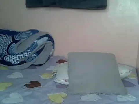 Snapshot of sweet_rozie chatting on 04.01.26 sweet rozie online show from 04.01.26