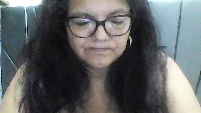 kassandra02 online show from 10.13.25