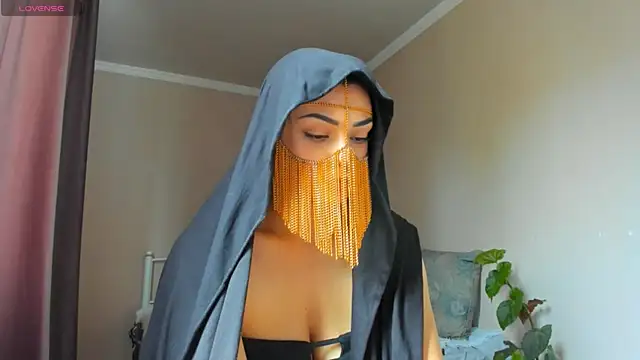  cleopattra  online show from 10.12.25