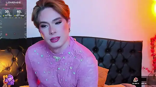 Snapshot of mike_blossom chatting on 03.11.25 mike blossom online show from 03.11.25