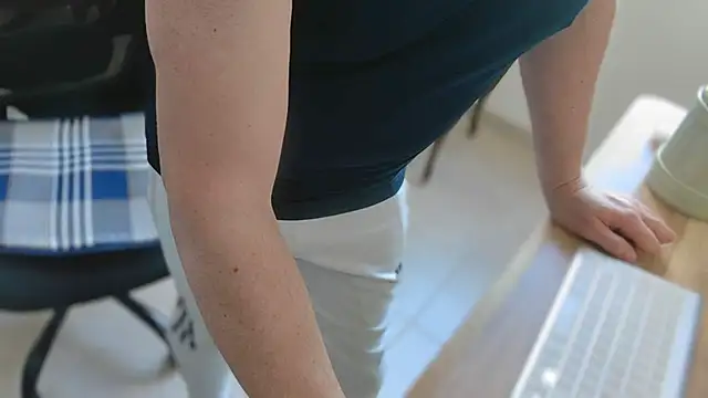 Snapshot of slzypvtpig chatting on 02.25.26 slzypvtpig online show from 02.25.26