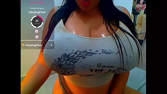 Snapshot of Bigcocksexyluisa chatting on 04.18.26 Bigcocksexyluisa online show from 04.18.26