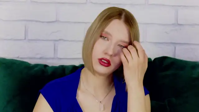 LiliLinn online show from 02.24.25