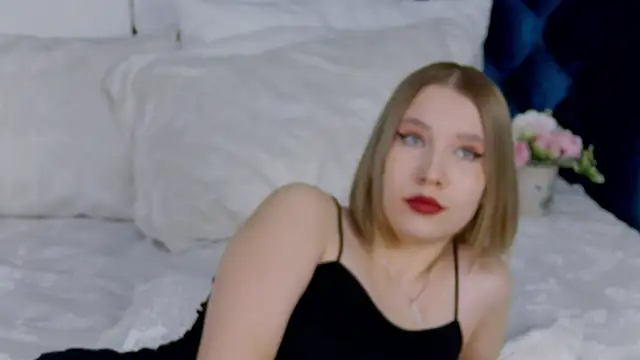 LiliLinn online show from 02.27.25