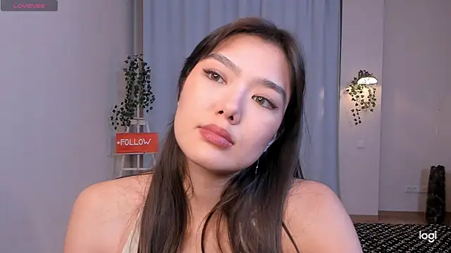 EmmaFisherf online show from 02.05.25