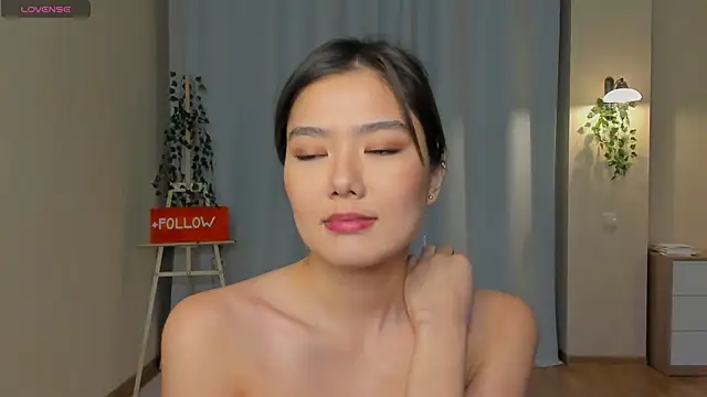 EmmaFisherf online show from 02.19.25