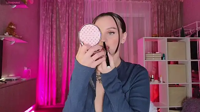 Katy perry  online show from 02.16.25