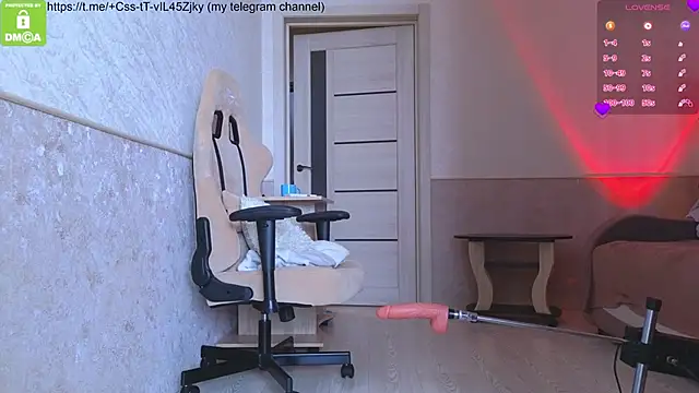 Snapshot of Katy_perry_ chatting on 03.14.26 Katy perry online show from 03.14.26