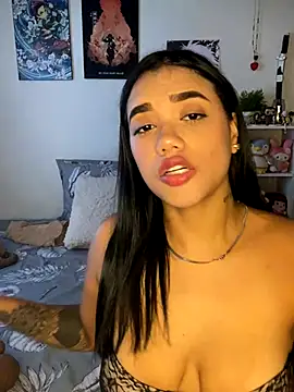 Snapshot of ElaEndez_ chatting on 12.14.25 ElaEndez online show from 12.14.25