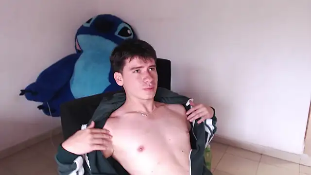 Snapshot of harry_greg21 chatting on 02.23.26 harry greg21 online show from 02.23.26